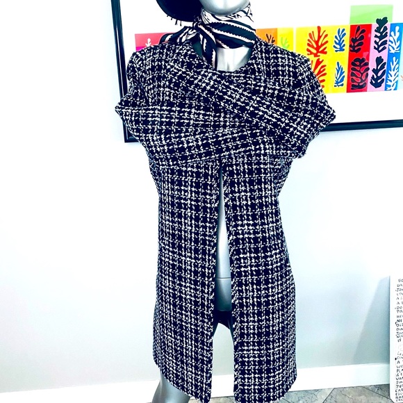 Black & White Tweed Coat - Fully Lined - Gorgeous Excellent Condition - Picture 8 of 16